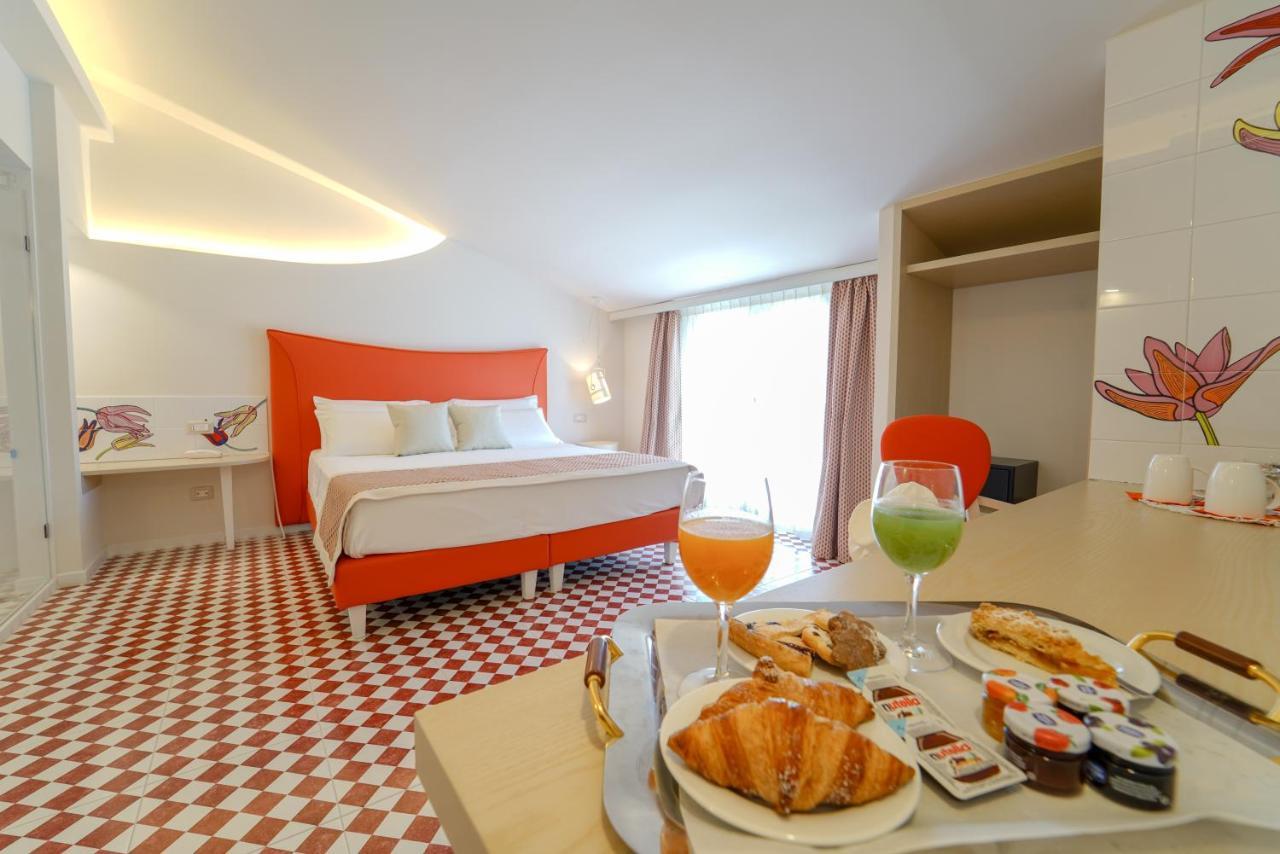 Suite Hotel L'Oasi Di Riaci (Adults Only) Санта-Доменика Экстерьер фото