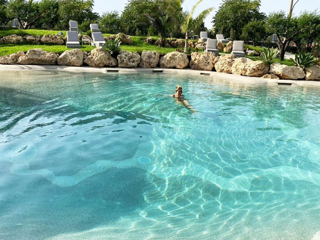 Suite Hotel L'Oasi Di Riaci (Adults Only) Санта-Доменика Экстерьер фото