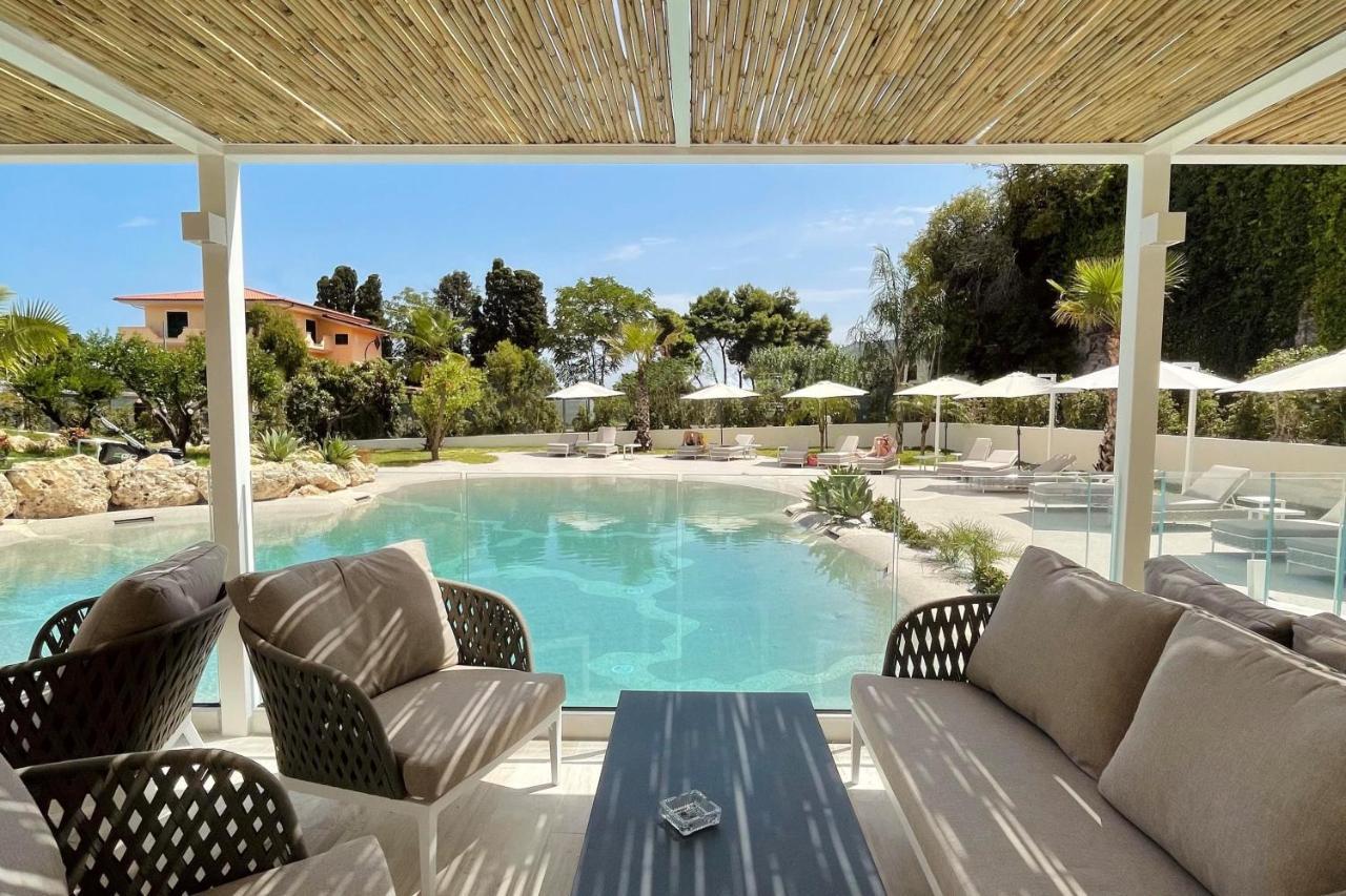 Suite Hotel L'Oasi Di Riaci (Adults Only) Санта-Доменика Экстерьер фото