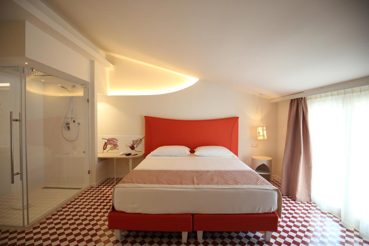 Suite Hotel L'Oasi Di Riaci (Adults Only) Санта-Доменика Экстерьер фото